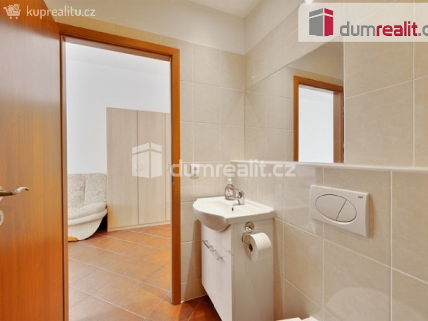 Prodej  rodinného domu 500 m^2 Stará Kysibelská, Karlovy Vary 