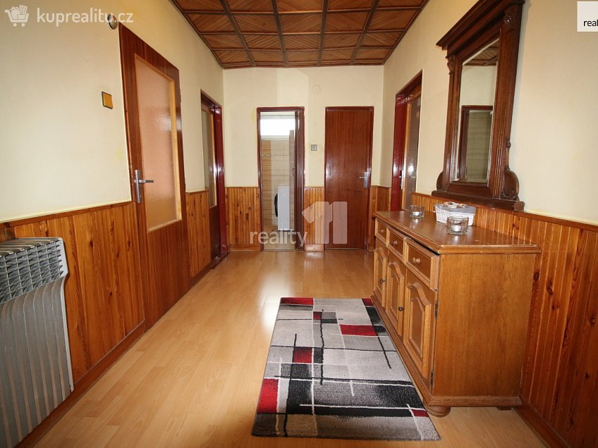 Prodej  rodinného domu 709 m^2 Slunečná, Cvikov 