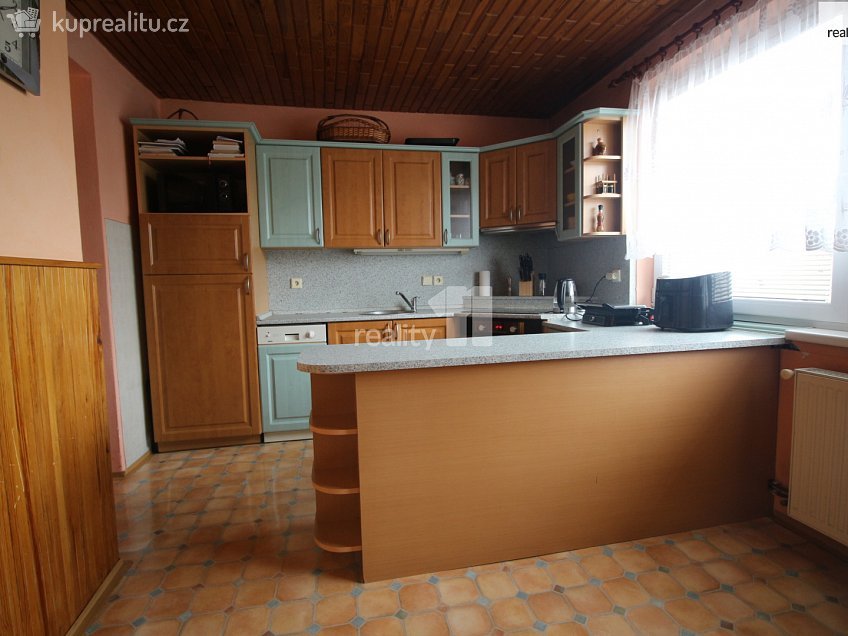Prodej  rodinného domu 709 m^2 Slunečná, Cvikov 