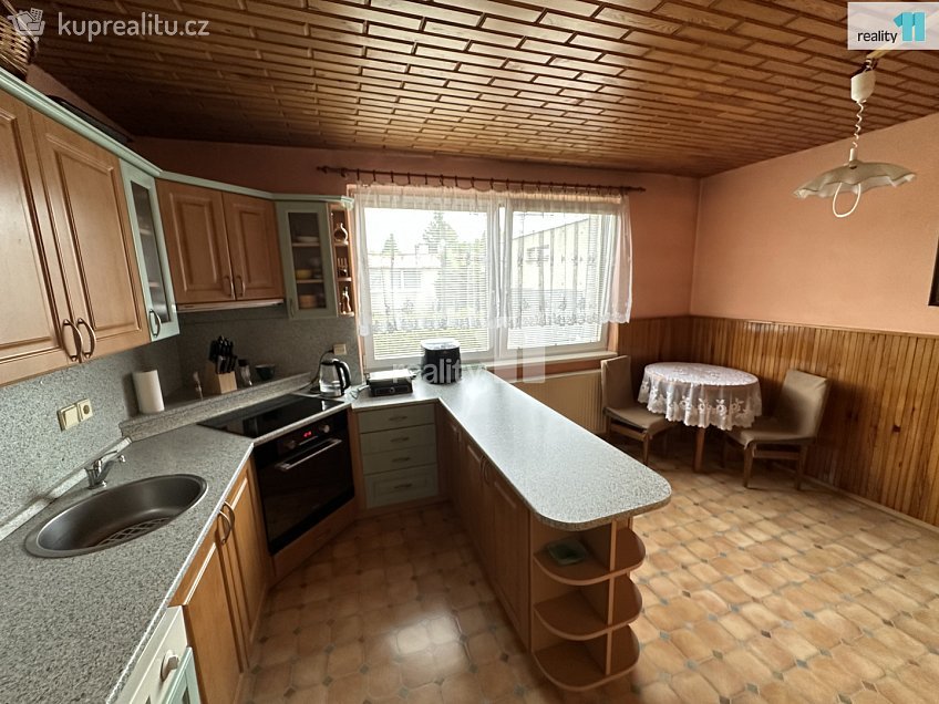 Prodej  rodinného domu 709 m^2 Slunečná, Cvikov 
