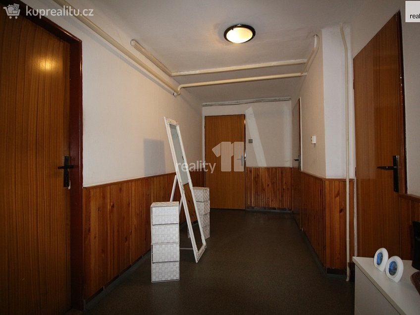Prodej  rodinného domu 709 m^2 Slunečná, Cvikov 
