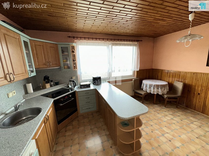Prodej  rodinného domu 709 m^2 Slunečná, Cvikov 
