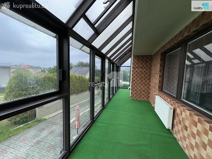Prodej  rodinného domu 709 m^2 Slunečná, Cvikov 