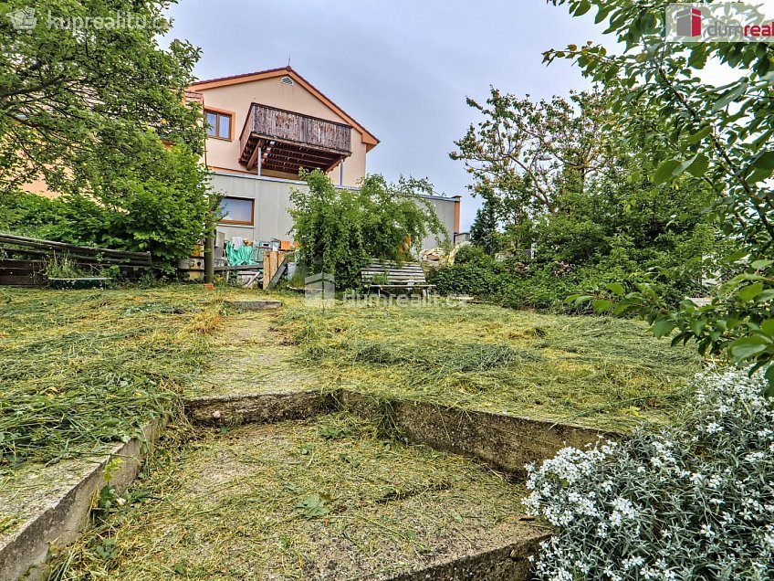 Prodej  rodinného domu 320 m^2 Praha-Lochkov, Praha-Lochkov 