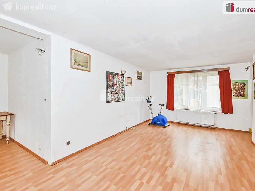 Prodej  rodinného domu 320 m^2 Praha-Lochkov, Praha-Lochkov 