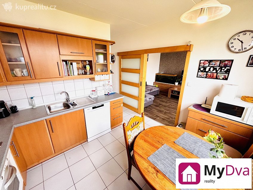 Prodej bytu 3+1 70 m^2 U Lesíka 3539, Znojmo 