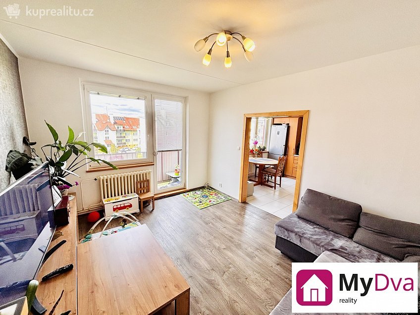Prodej bytu 3+1 70 m^2 U Lesíka 3539, Znojmo 