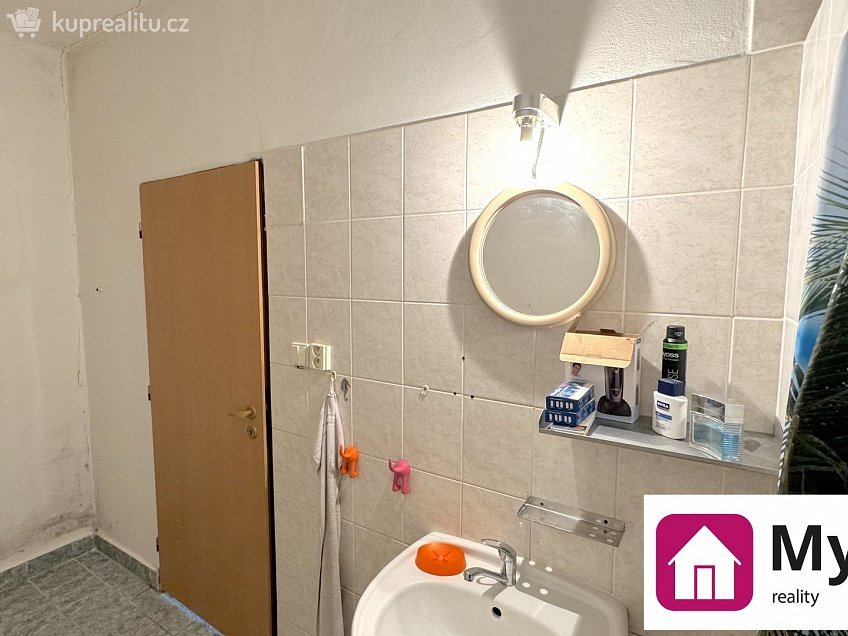 Prodej  rodinného domu 150 m^2 Těšetice 112, Těšetice 