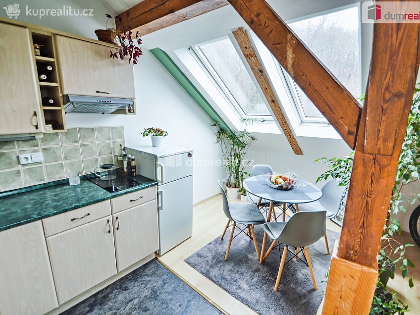 Prodej bytu 2+kk 53 m^2 Na Zatlance, Praha 5 