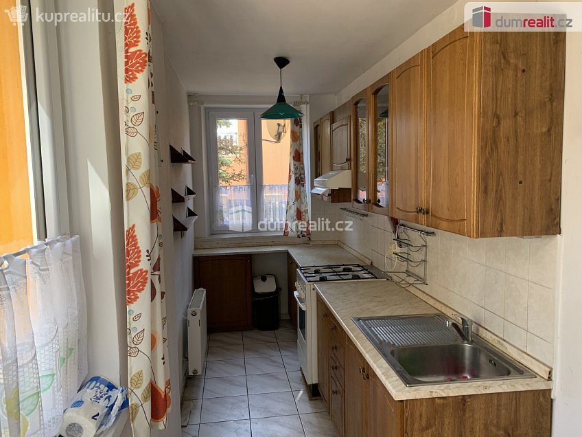 Prodej  rodinného domu 165 m^2 Hlavenecká, Praha 9 