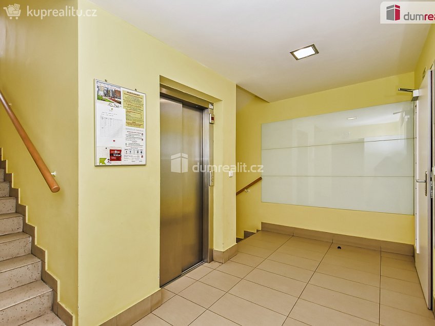 Prodej bytu 2+kk 56 m^2 Zrzavého, Praha 17 