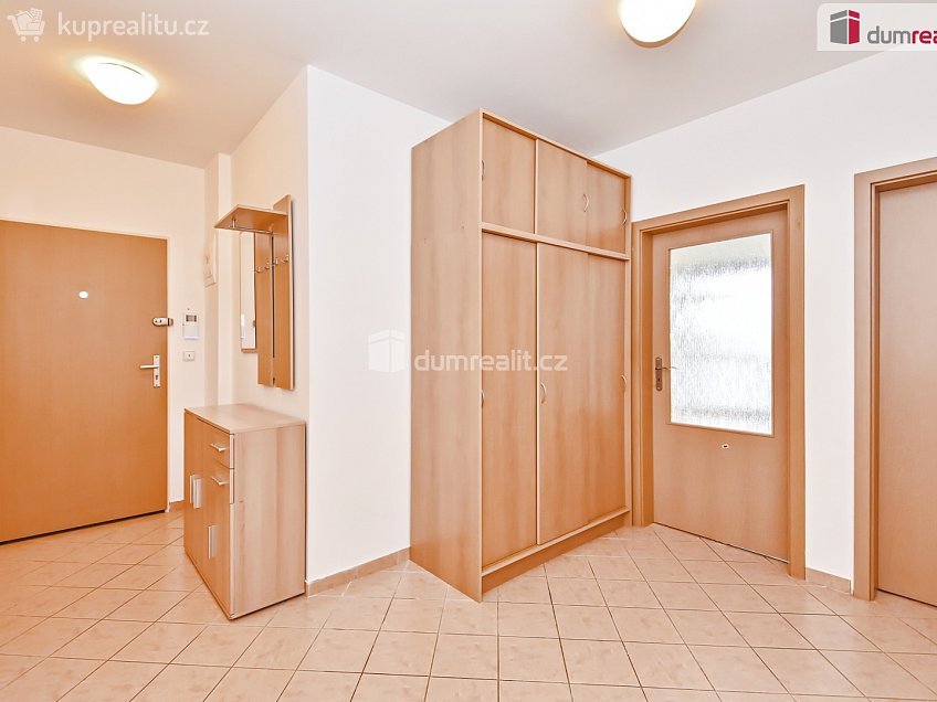 Prodej bytu 2+kk 56 m^2 Zrzavého, Praha 17 