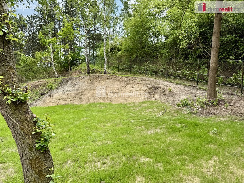 Pronájem  zahrady 250 m^2 Lutovítova, Kralupy nad Vltavou 