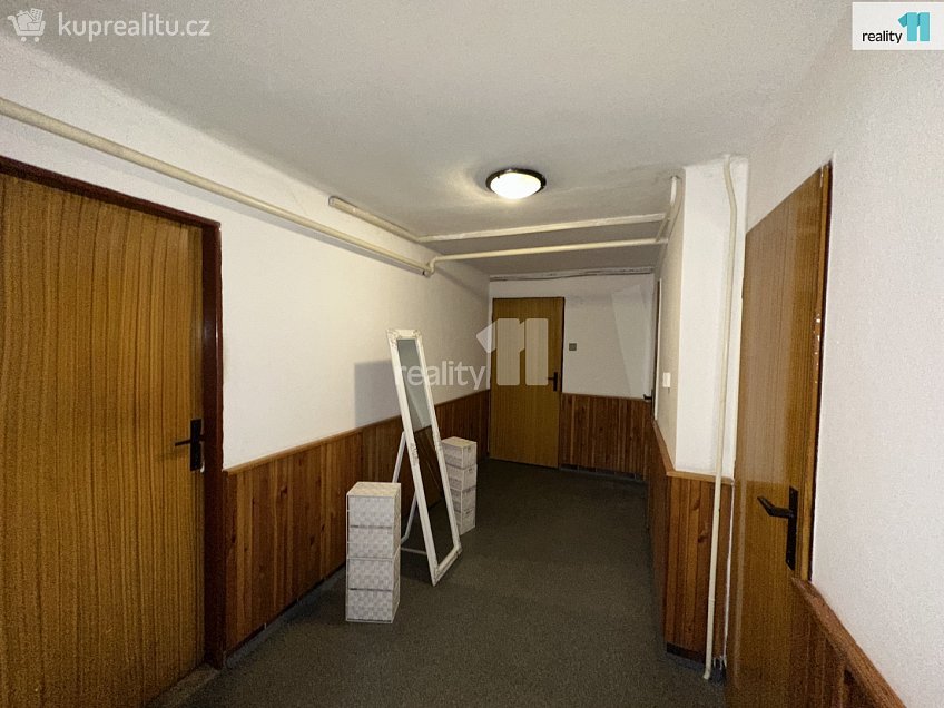 Prodej  rodinného domu 709 m^2 Slunečná, Cvikov 
