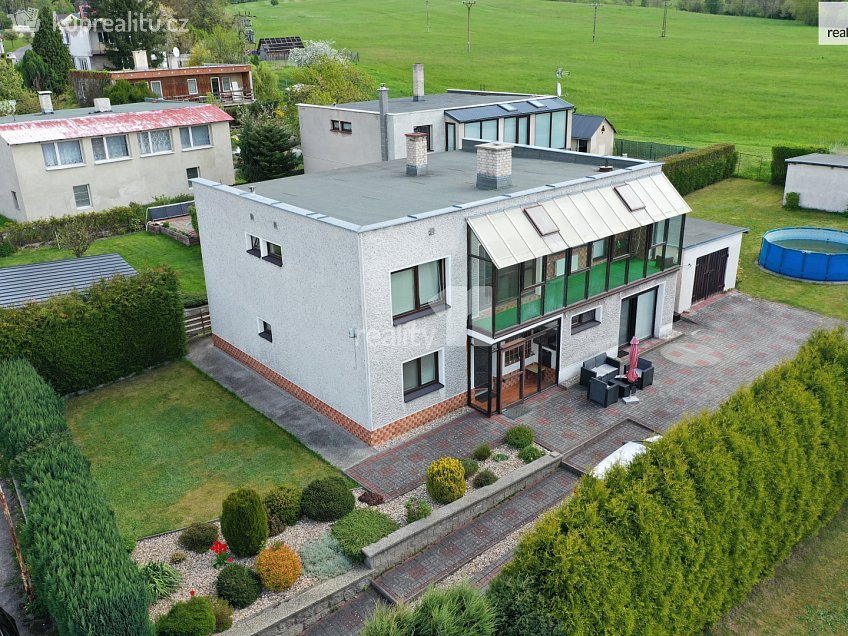 Prodej  rodinného domu 709 m^2 Slunečná, Cvikov 