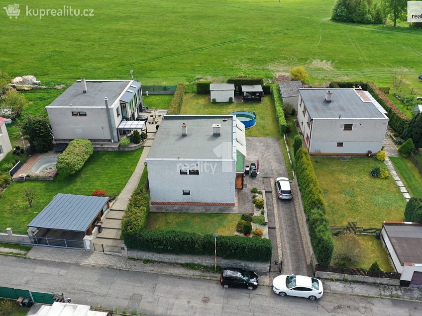 Prodej  rodinného domu 709 m^2 Slunečná, Cvikov 