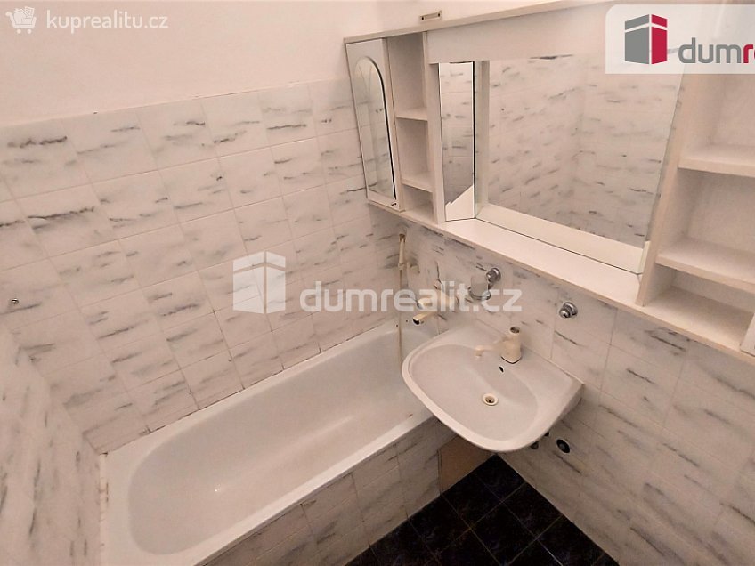 Pronájem bytu 3+1 73 m^2 Severní Vršava, Zlín 
