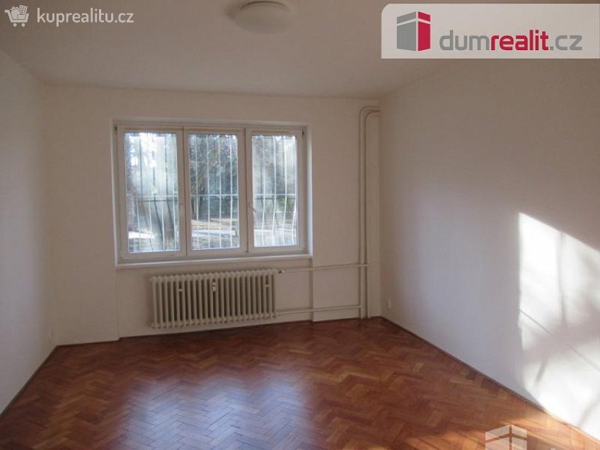 Pronájem bytu 3+kk 70 m^2 Na Petřinách, Praha 6 