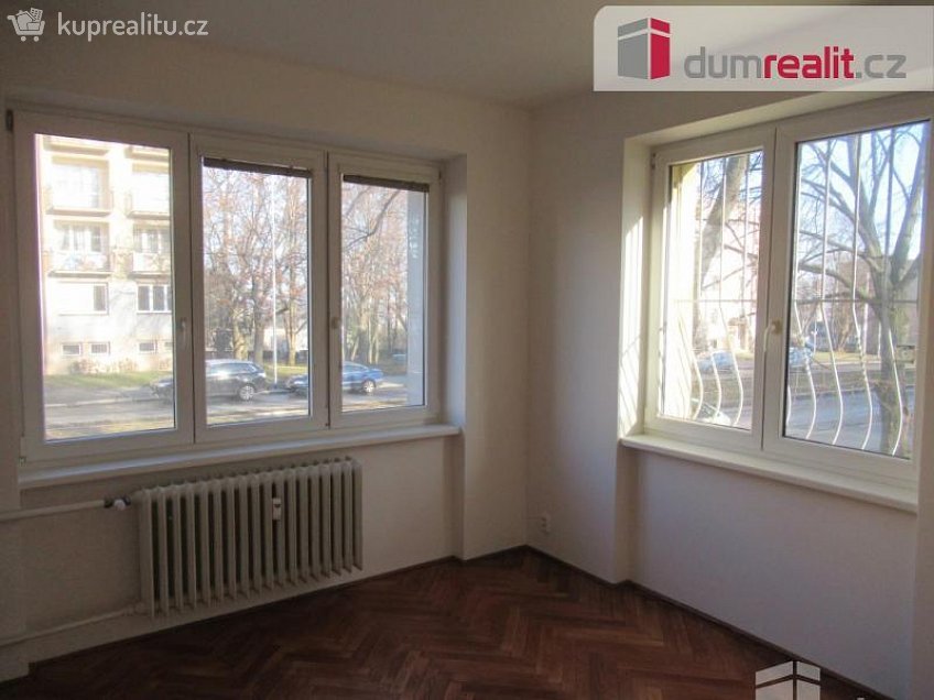 Pronájem bytu 3+kk 70 m^2 Na Petřinách, Praha 6 
