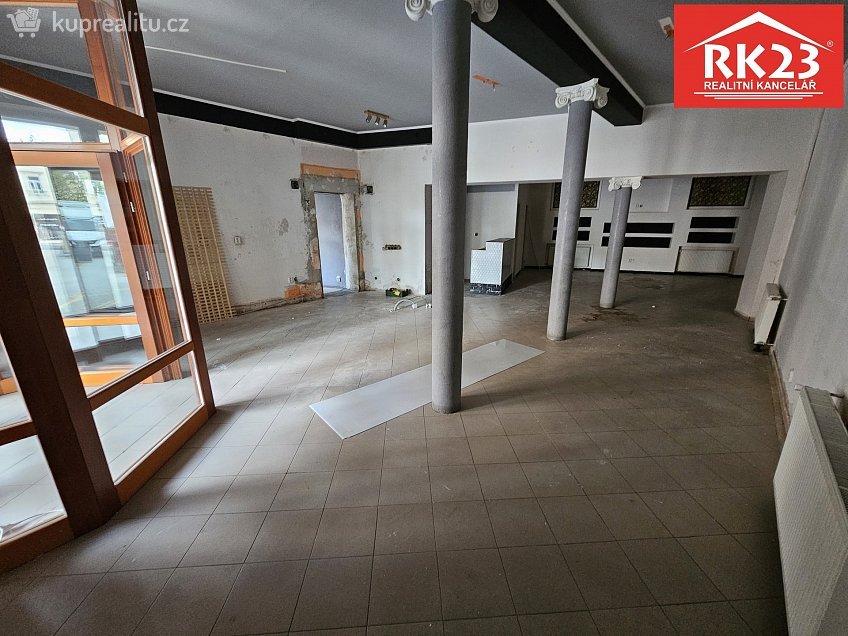 Pronájem  obchodních prostor 97 m^2 Hlavní třída 737, Mariánské Lázně 