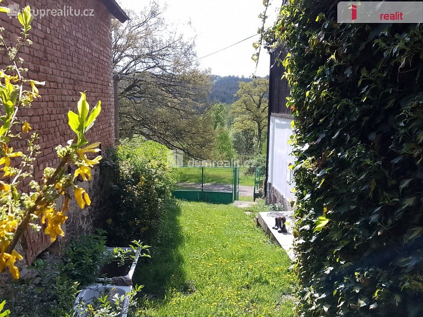 Prodej  rodinného domu 166 m^2 Toužim, Toužim 