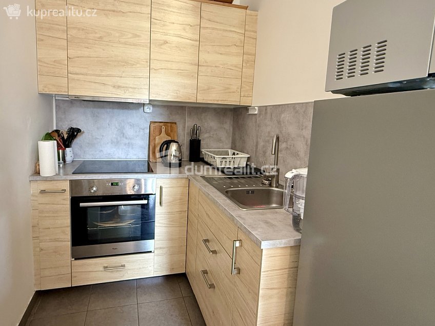 Pronájem bytu 2+kk 35 m^2 Cesta brigádníků, Kralupy nad Vltavou 