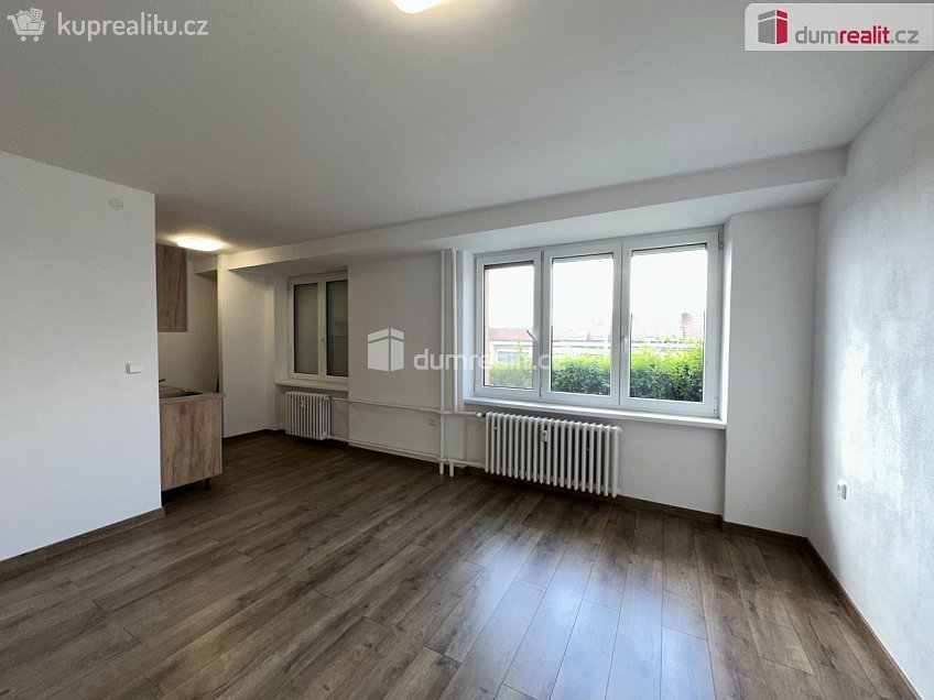 Pronájem bytu 1+kk 36 m^2 22. dubna, Mikulov 