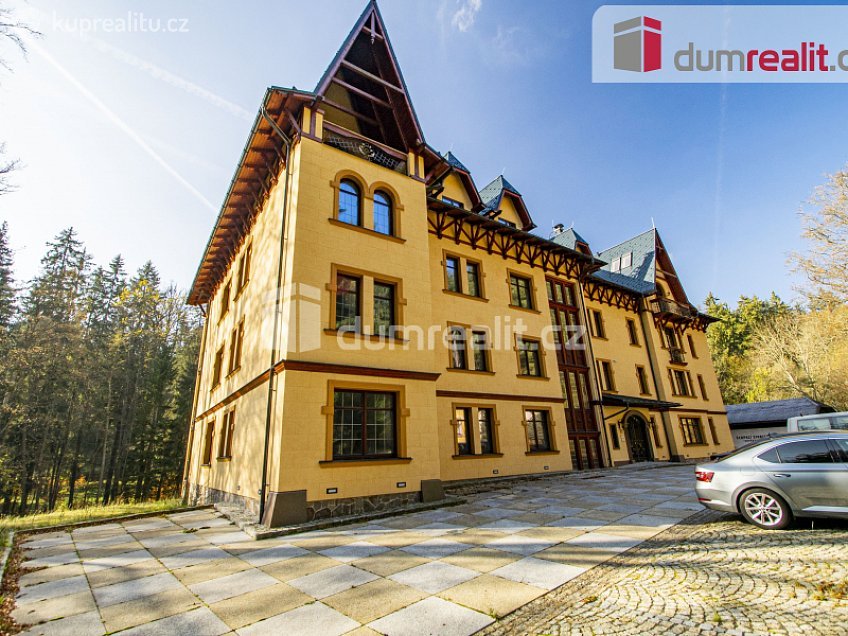 Prodej bytu atypický 119 m^2 Chopinova, Mariánské Lázně 
