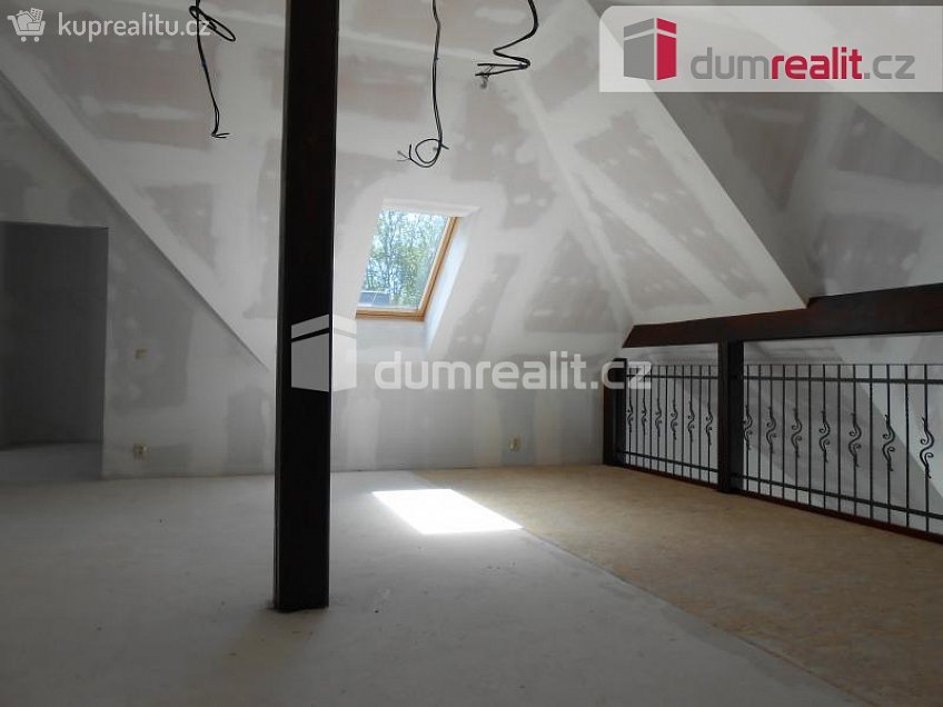 Prodej bytu atypický 119 m^2 Chopinova, Mariánské Lázně 