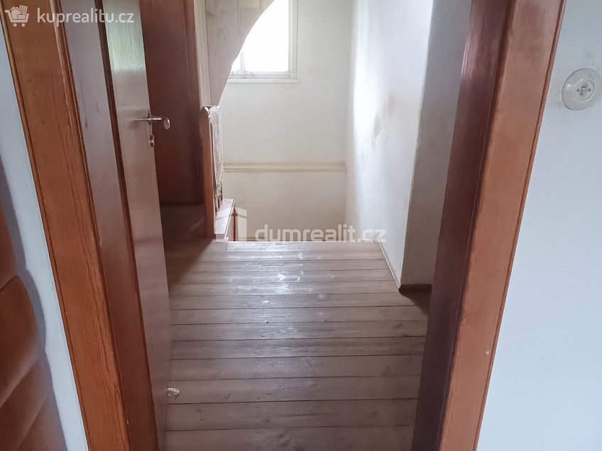 Prodej  vily 200 m^2 Lipová, Lipová 