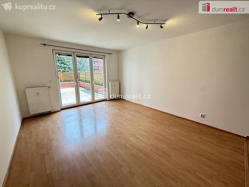 Pronájem bytu 2+kk 50 m^2 Velenovského, Praha 10 