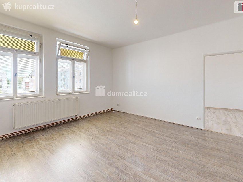 Pronájem bytu 2+1 76 m^2 Dolní náměstí, Opava 