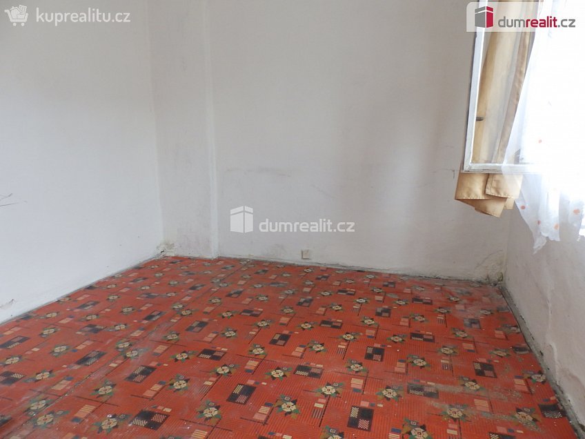 Prodej  rodinného domu 70 m^2 Pšovlky, Pšovlky 