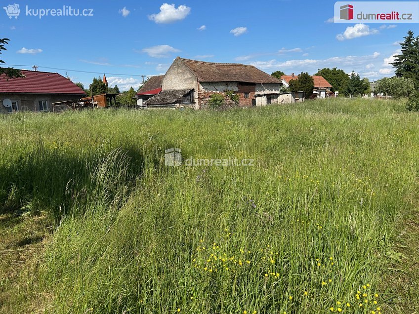 Prodej  stavebního pozemku 1187 m^2 Selmice, Selmice 
