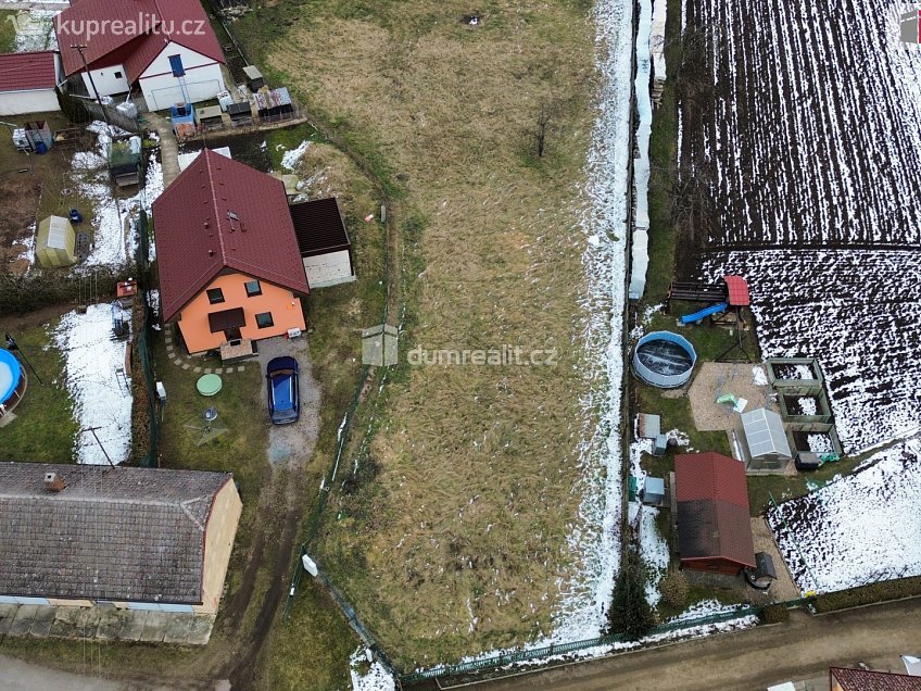 Prodej  stavebního pozemku 1187 m^2 Selmice, Selmice 
