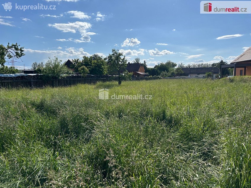 Prodej  stavebního pozemku 1187 m^2 Selmice, Selmice 