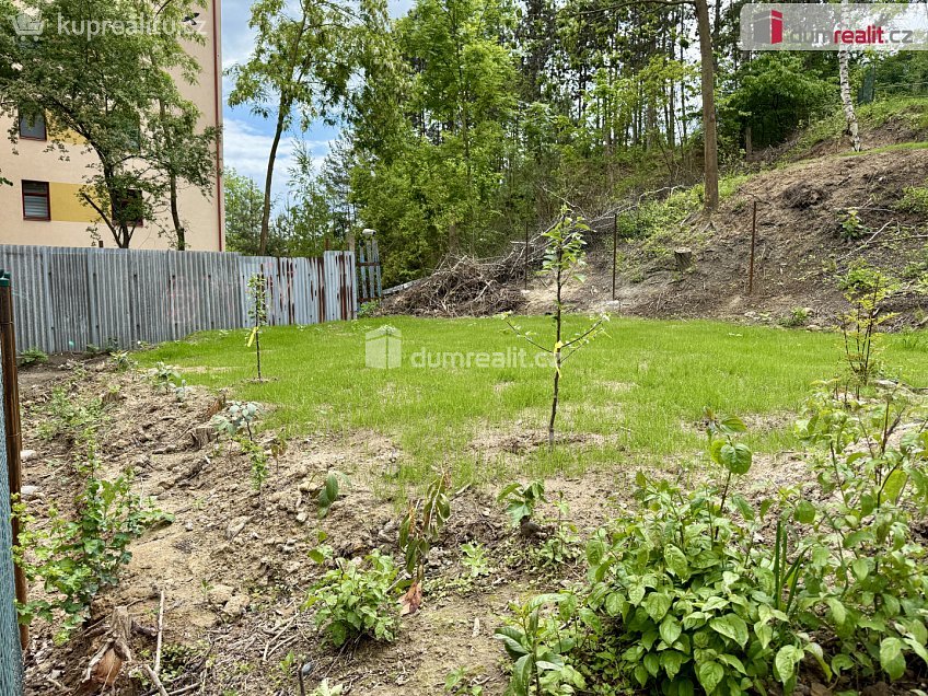 Pronájem  zahrady 150 m^2 Lutovítova, Kralupy nad Vltavou 