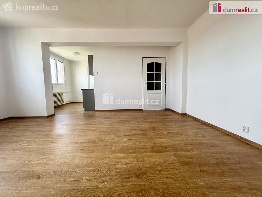 Pronájem bytu 2+1 52 m^2 Bezručova, Benešov 