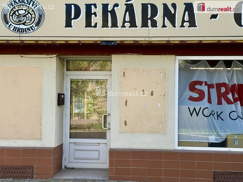 Pronájem  kanceláře 18 m^2 Palackého nám., Kralupy nad Vltavou 