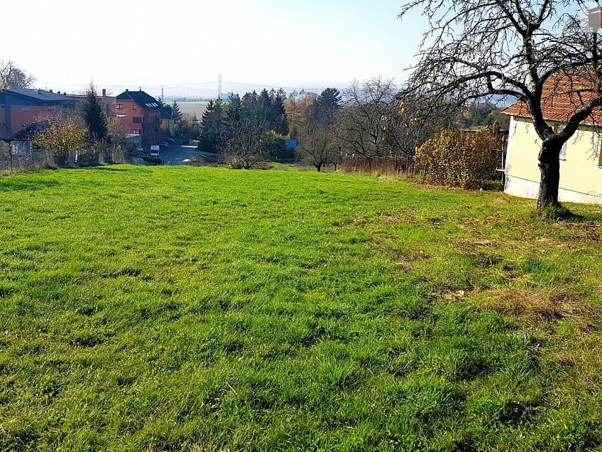 Prodej  stavebního pozemku 1600 m^2 Jámy, Brno 