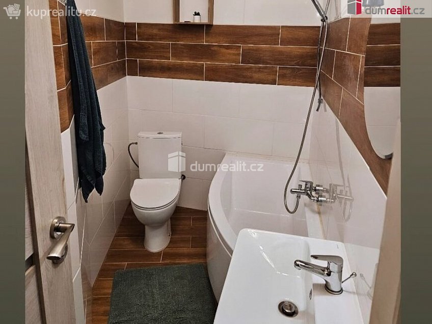 Prodej bytu 2+1 53 m^2 Prašná, Karlovy Vary 