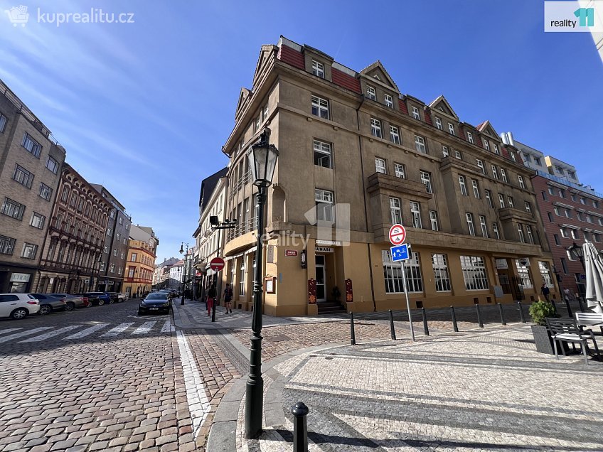 Pronájem  kanceláře 18 m^2 Samcova, Praha 1 
