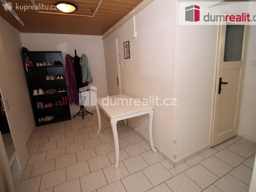 Prodej bytu 2+1 90 m^2 Evropská, Cheb 