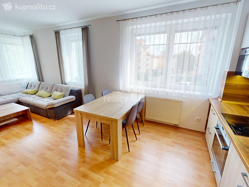 Pronájem bytu 3+kk 69 m^2 U Sokolovny, Humpolec 