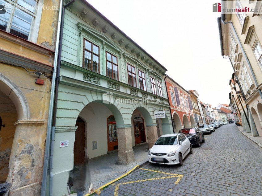 Pronájem bytu 2+1 75 m^2 Česká, České Budějovice 
