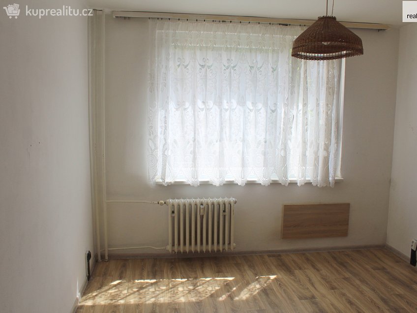 Pronájem bytu 1+kk 21 m^2 SNP, Ústí nad Labem 