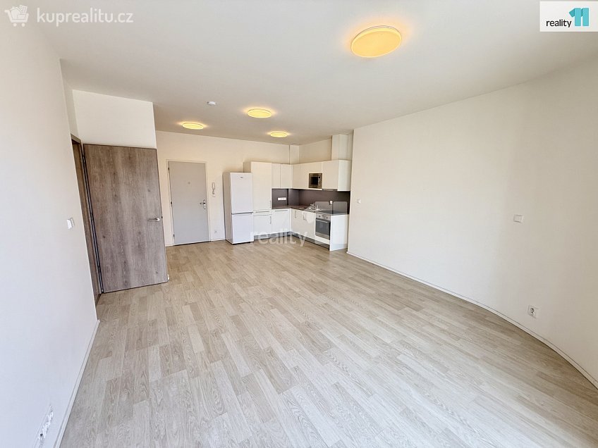 Pronájem bytu 2+kk 52 m^2 Přízova, Brno 