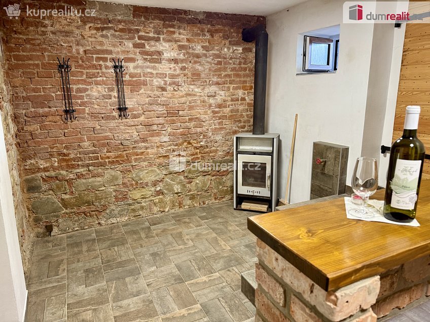 Prodej  restauračního zařízení 150 m^2 Domanín, Domanín 