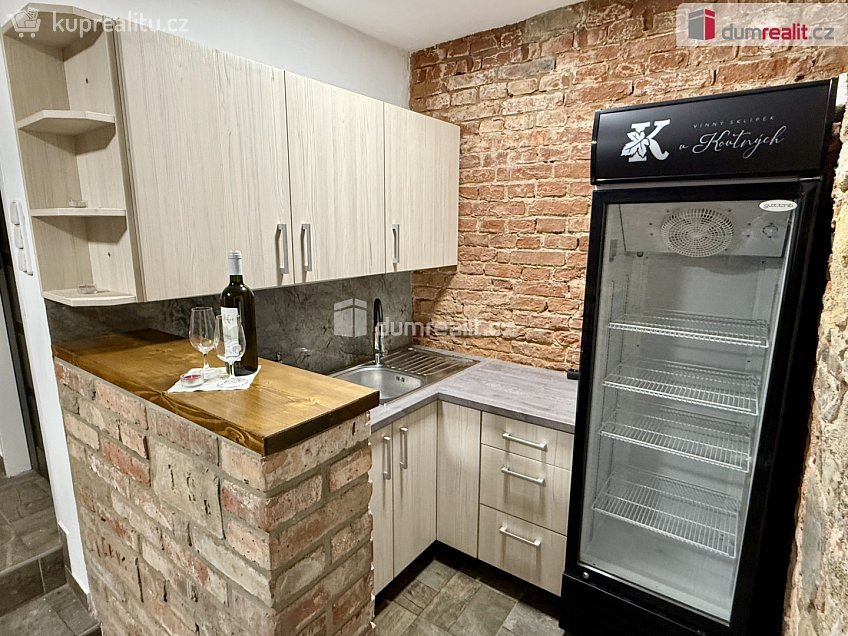 Prodej  restauračního zařízení 150 m^2 Domanín, Domanín 