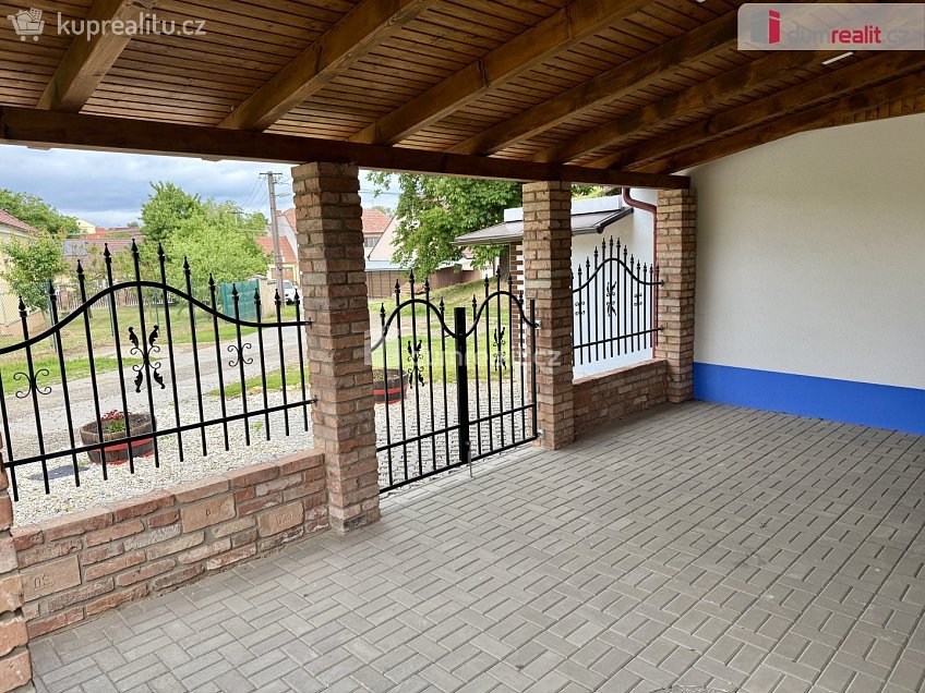 Prodej  restauračního zařízení 150 m^2 Domanín, Domanín 